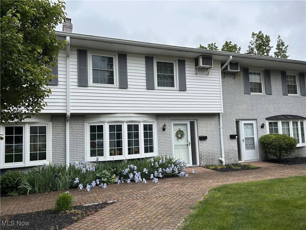 Mentor, OH 44060,3 Meadowlawn DR #14