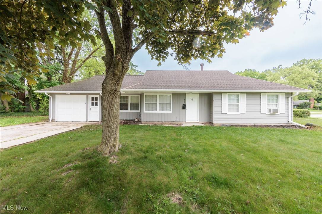 Berea, OH 44017,499 Crescent DR