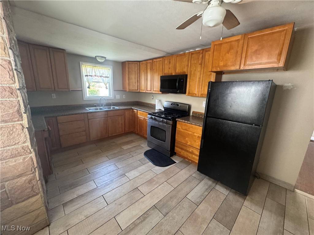 Cleveland, OH 44111,10917 Linnet AVE