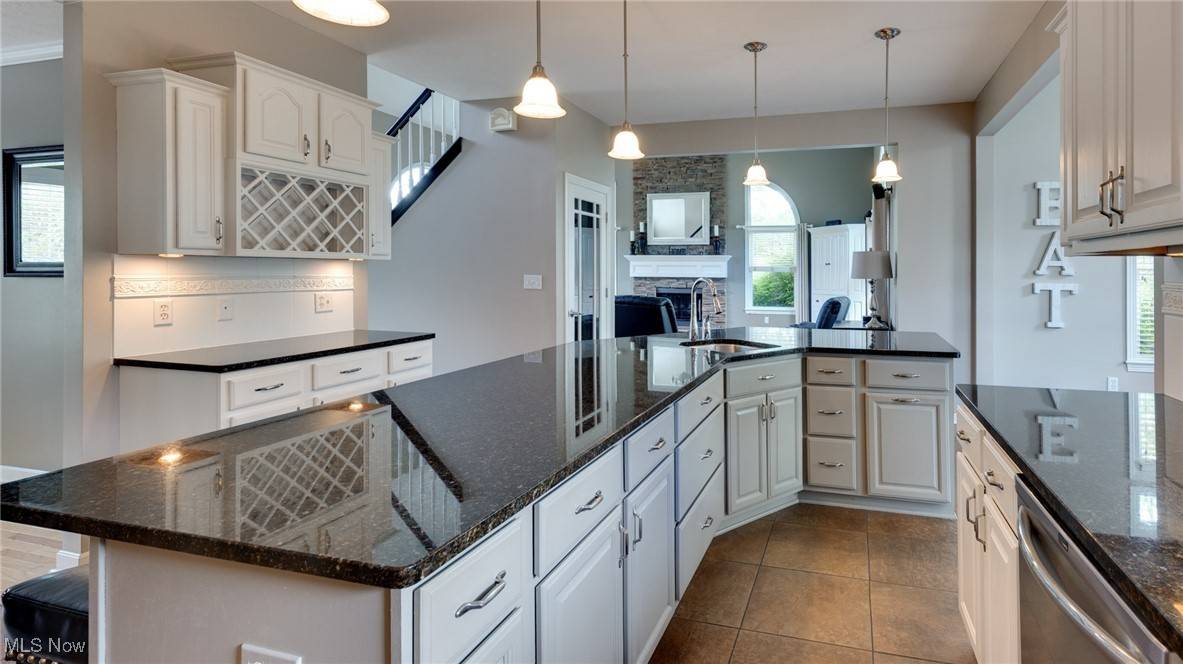 Wadsworth, OH 44281,284 Kaylee DR
