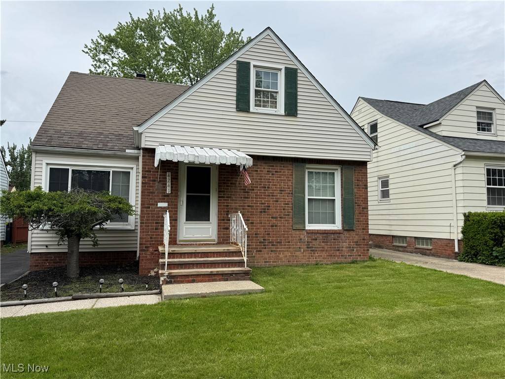 South Euclid, OH 44121,4241 Hinsdale RD
