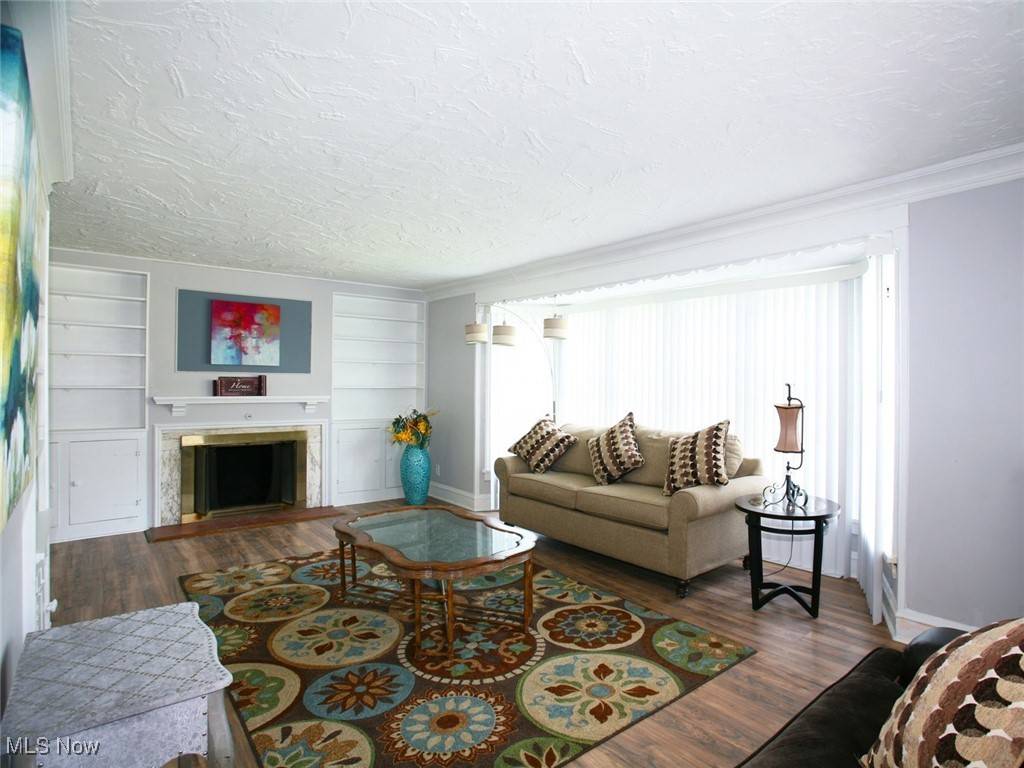 Cleveland Heights, OH 44112,895 Caledonia AVE