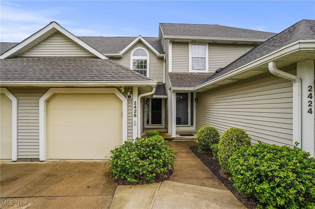 Stow, OH 44224,2426 Wrens DR S