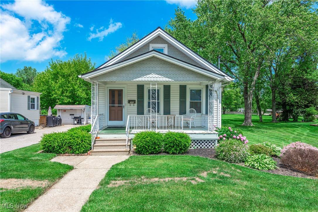Amherst, OH 44001,163 E Martin ST