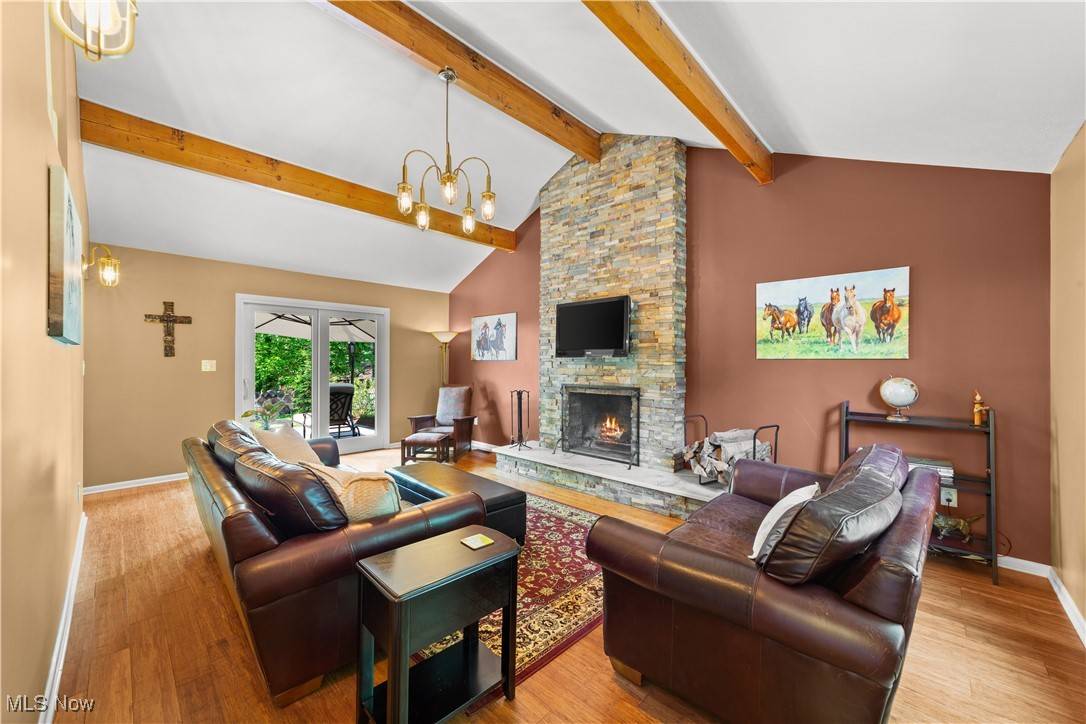 Aurora, OH 44202,177 N Park DR