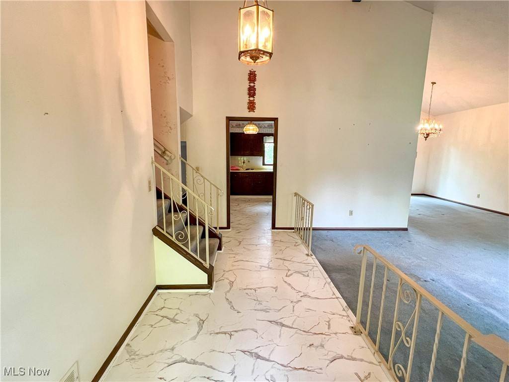 North Olmsted, OH 44070,25946 Tallwood DR