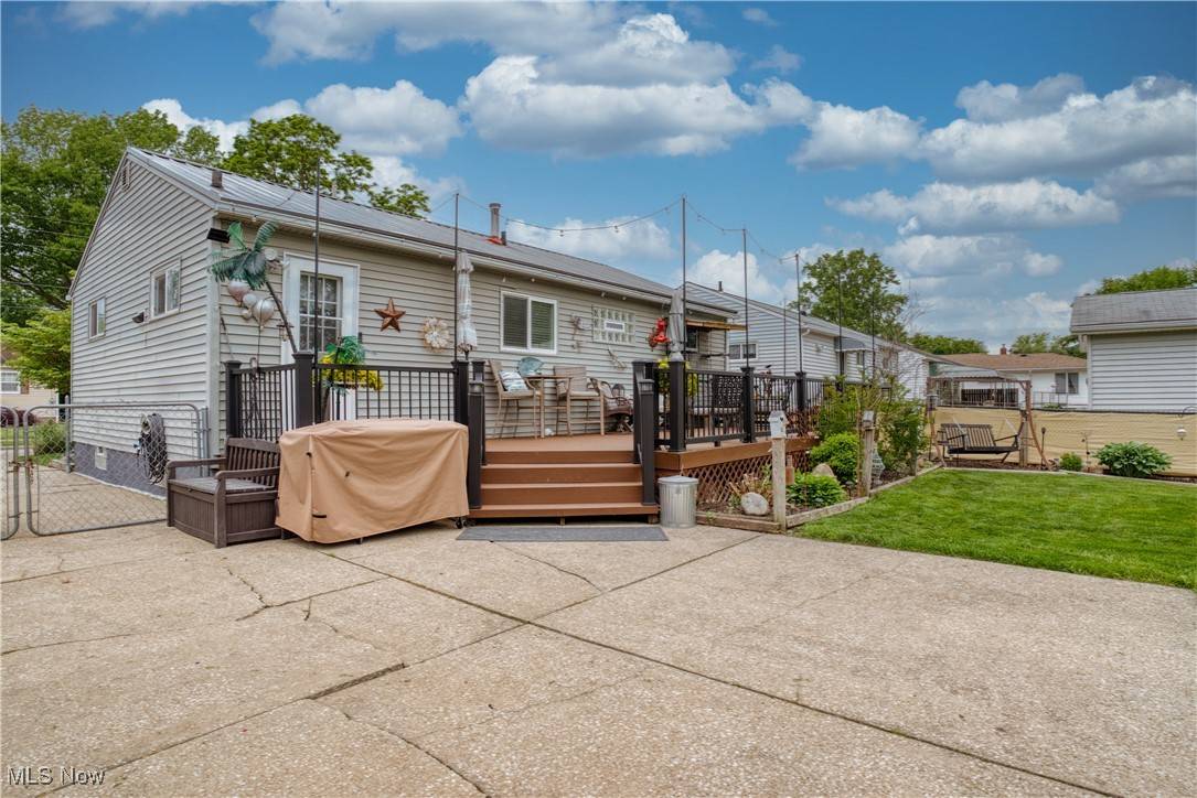 Akron, OH 44312,639 Cora AVE