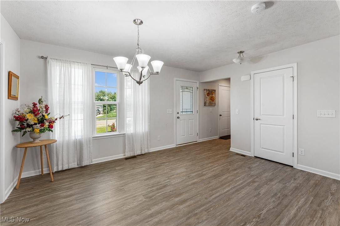 Canton, OH 44721,1512 Gate House ST NE