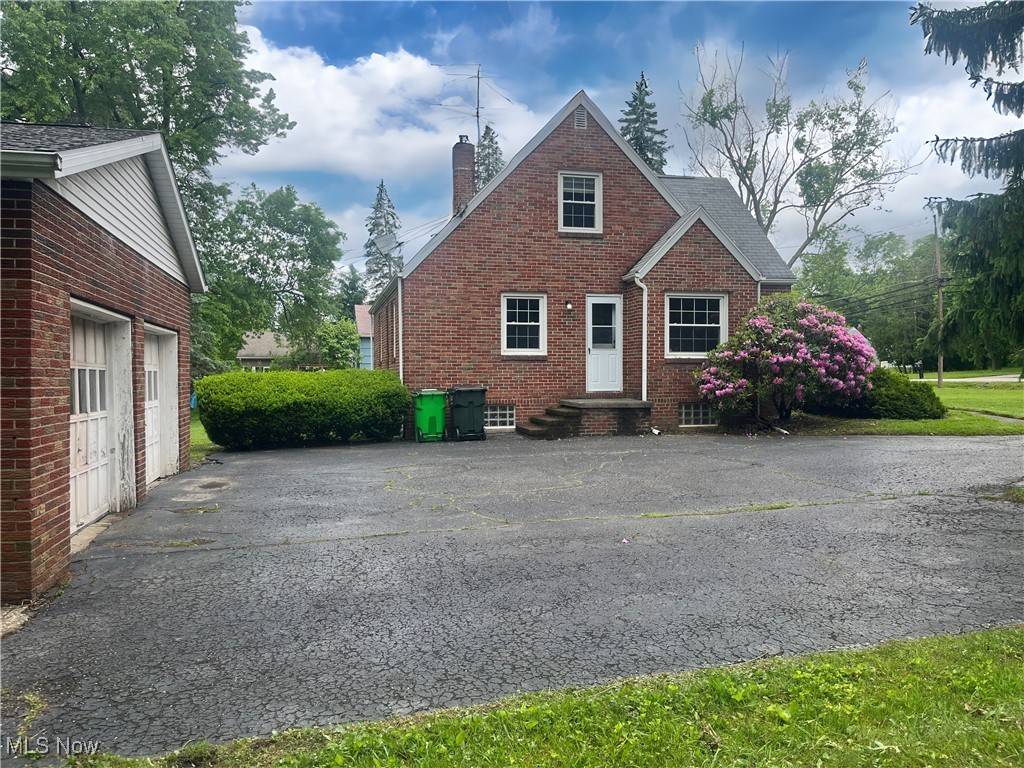 Tallmadge, OH 44278,326 Southeast AVE