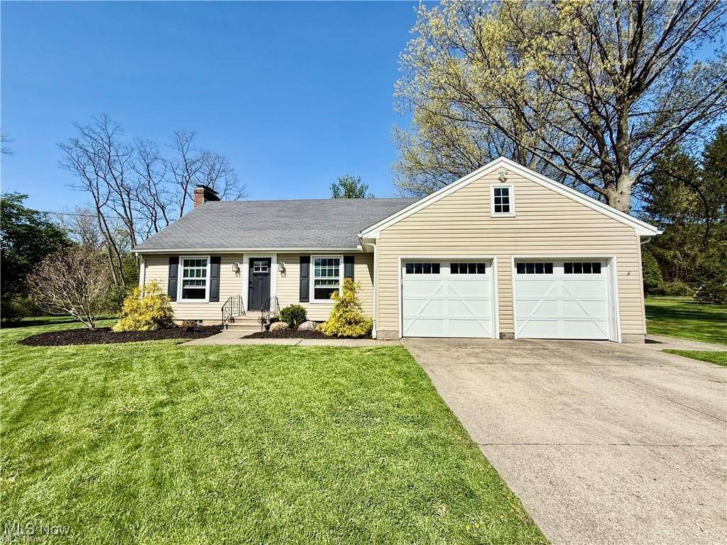 Hudson, OH 44236,6911 Post LN