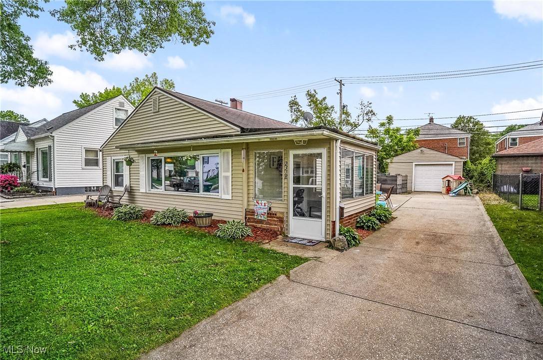 Cuyahoga Falls, OH 44223,2318 21st ST