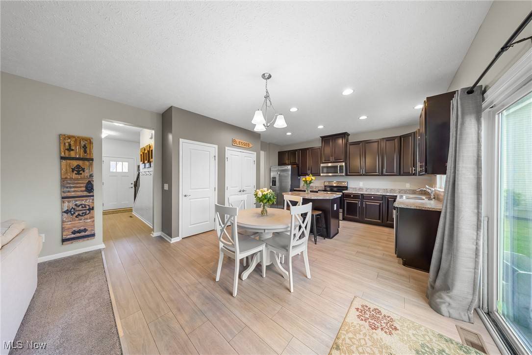 Medina, OH 44256,6539 Stoneyridge DR