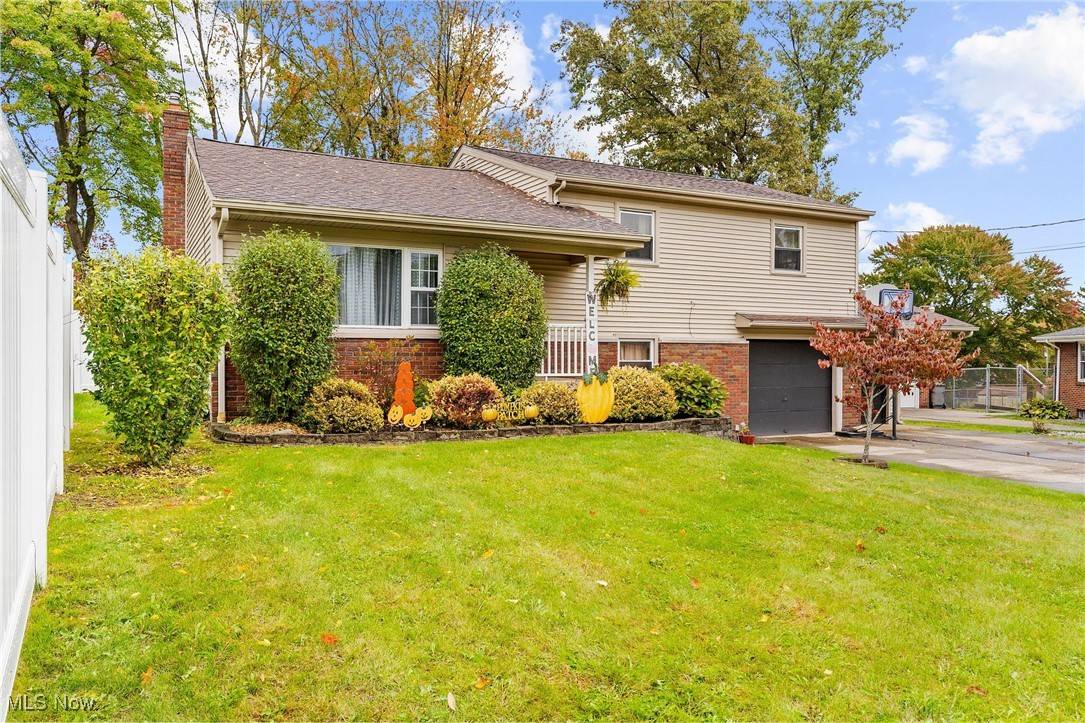 Youngstown, OH 44511,2922 Eldora DR