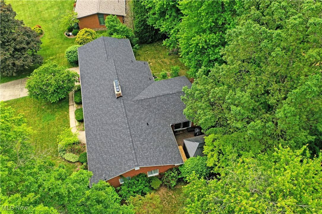 Warren, OH 44484,8615 Squirrel Hill DR NE