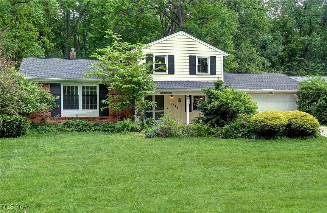 North Olmsted, OH 44070,29590 Broxbourne RD