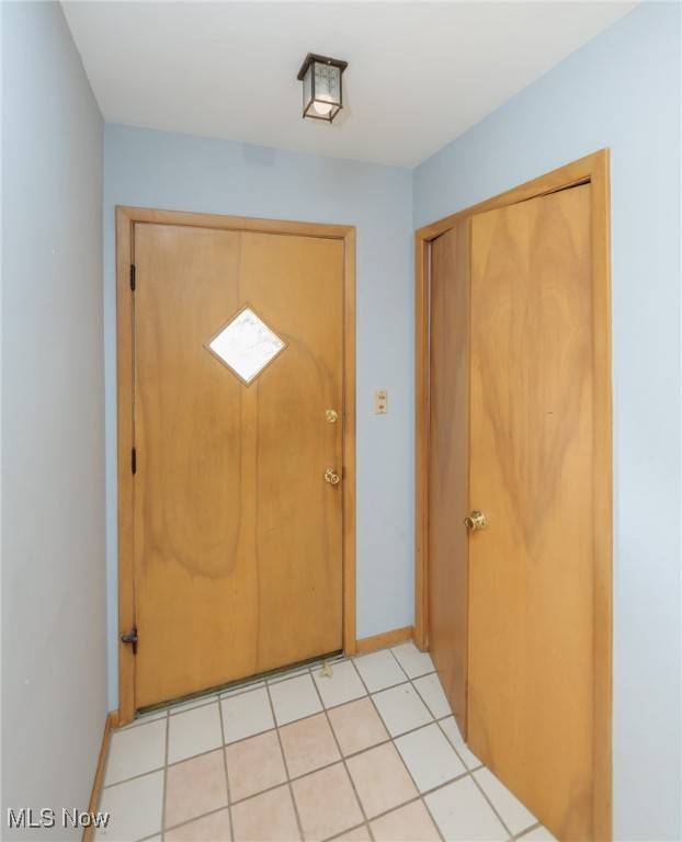 University Heights, OH 44118,2375 Glendon RD