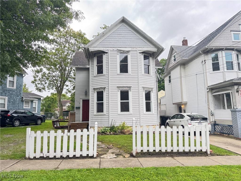 Akron, OH 44302,119 Westwood AVE