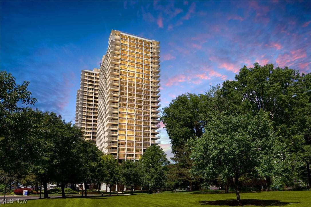 Lakewood, OH 44107,12700 Lake AVE #1409