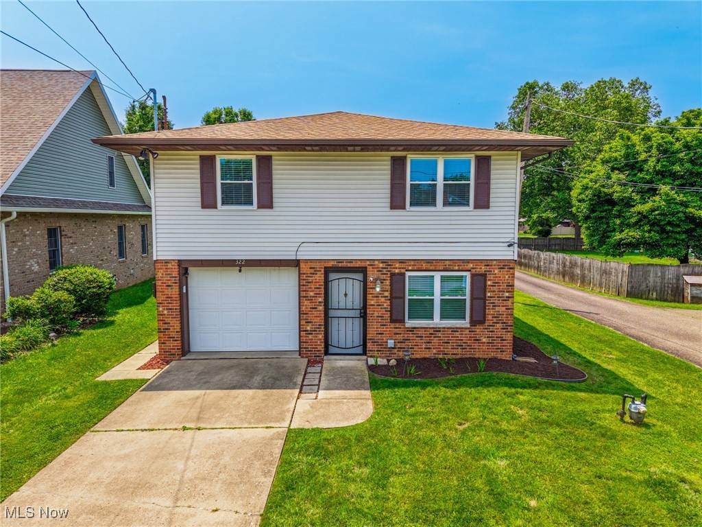 Vienna, WV 26105,322 46th ST