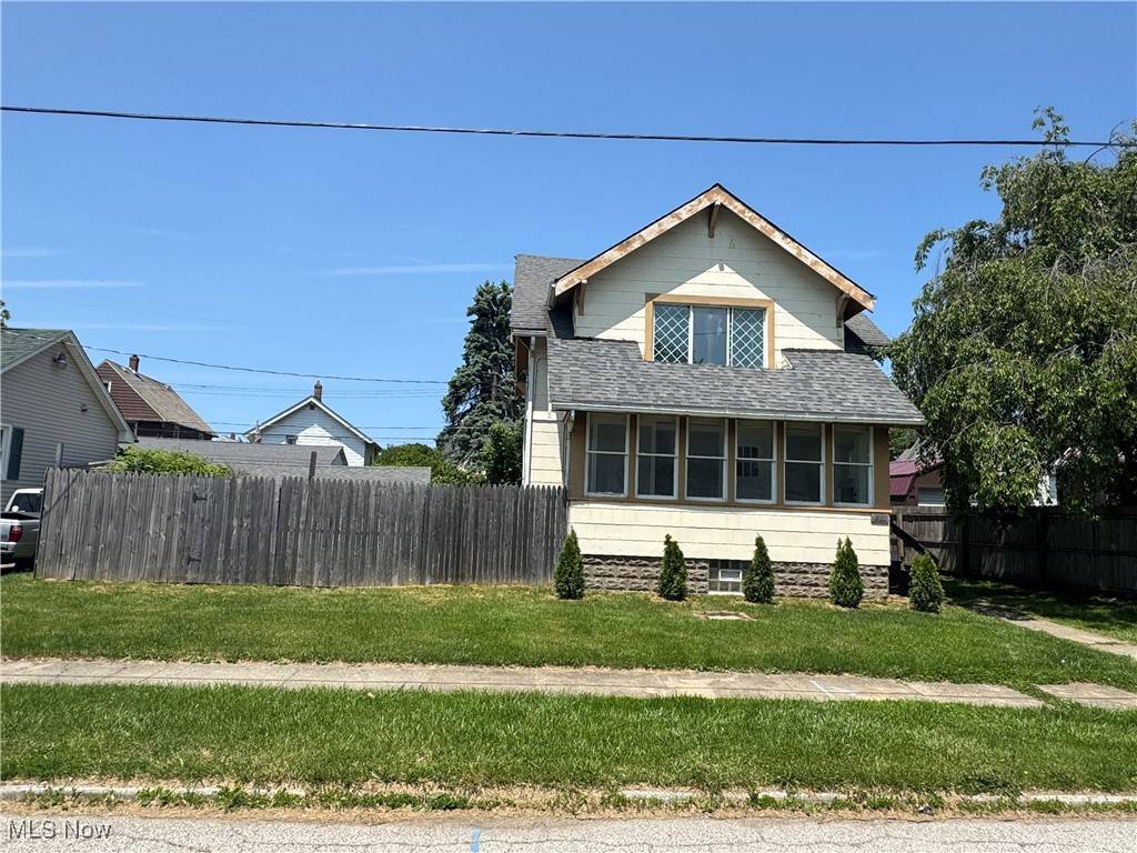 Ashtabula, OH 44004,1719 E 48th ST