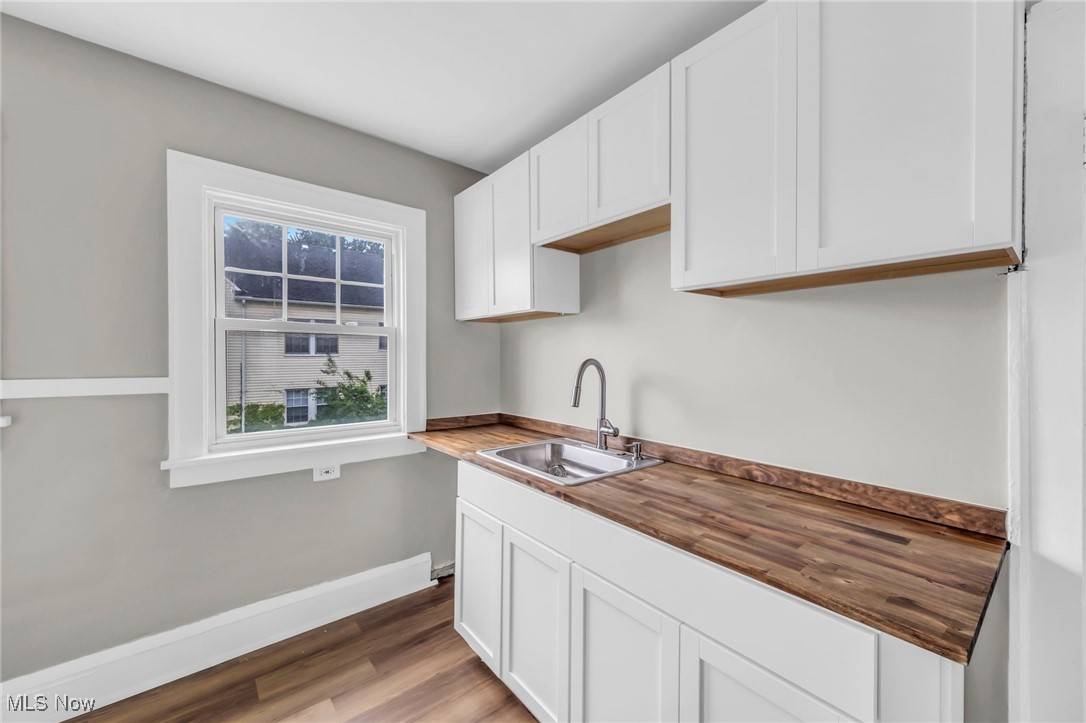 Shaker Heights, OH 44120,3528 Daleford RD