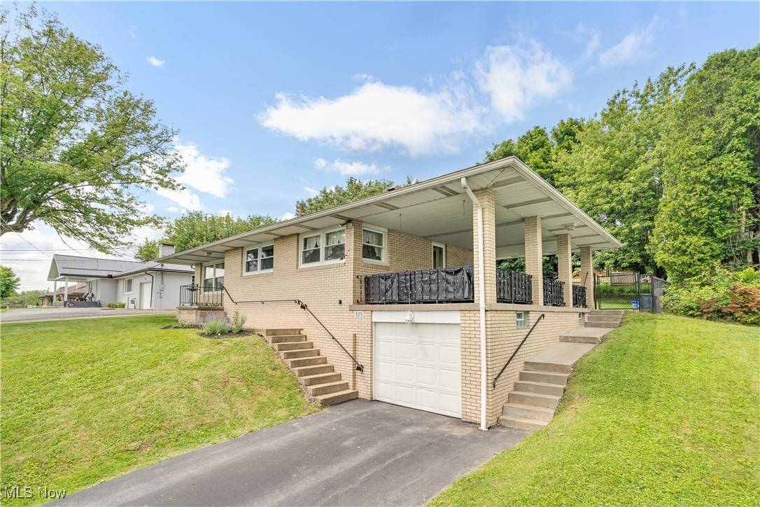 East Liverpool, OH 43920,525 Hill BLVD