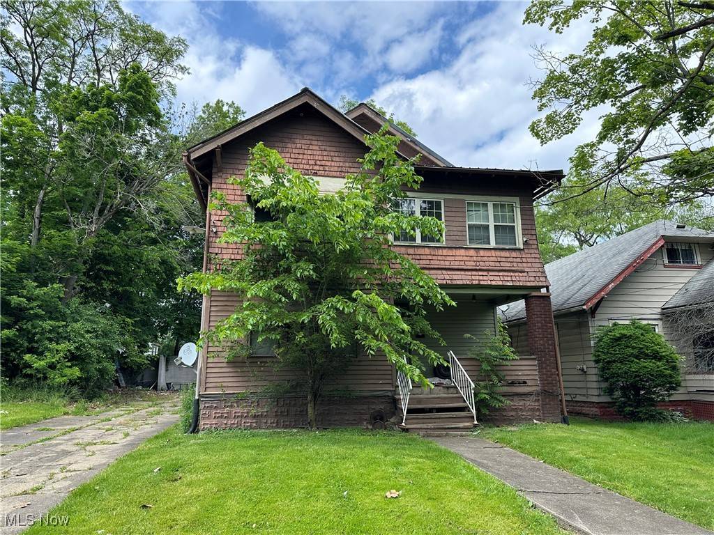 Youngstown, OH 44511,656 Saint Louis AVE