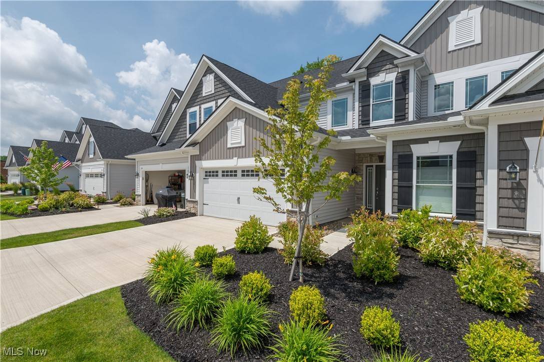 Avon Lake, OH 44012,508 Matera CT #32