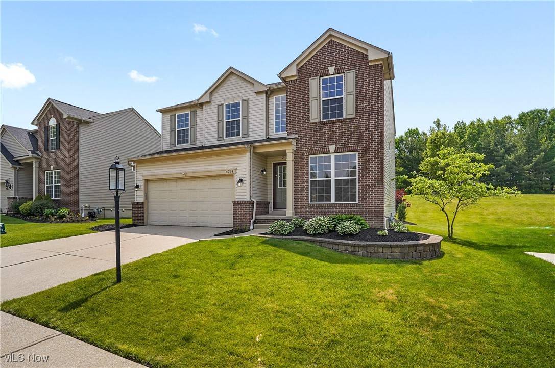 Stow, OH 44224,4794 Somerset DR