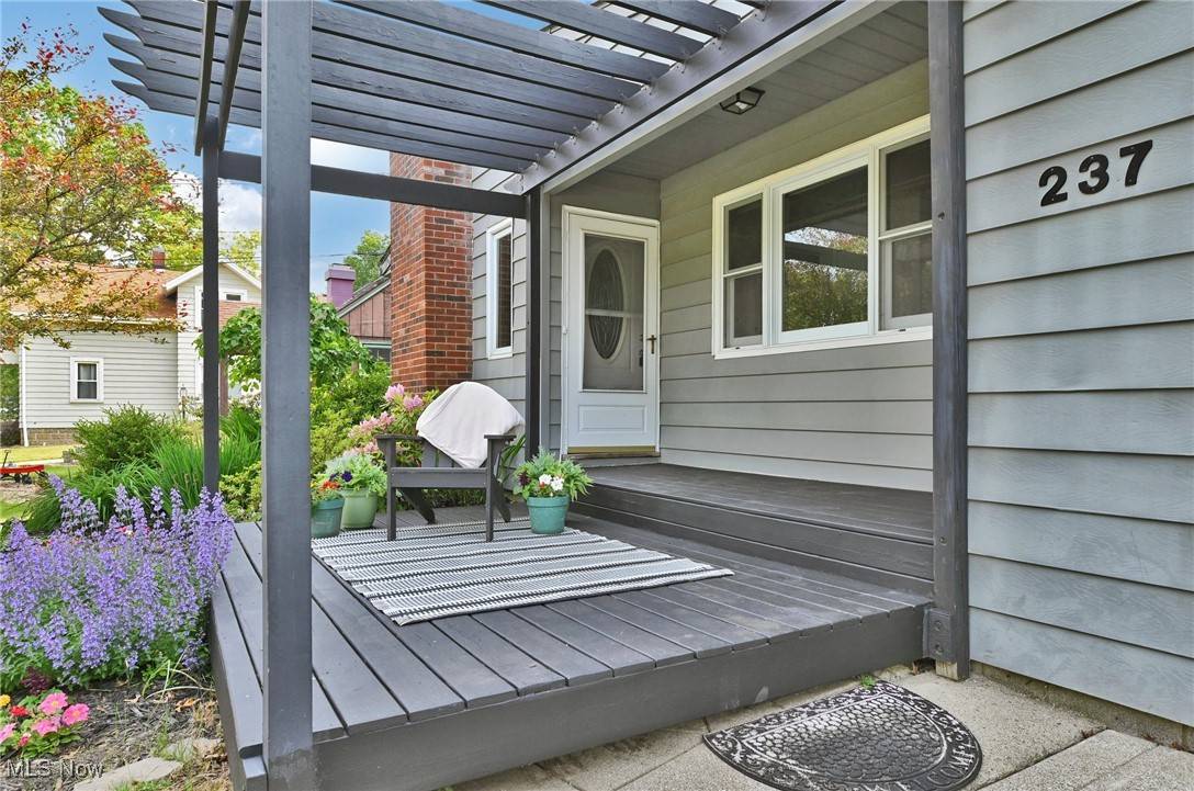 Wadsworth, OH 44281,237 Stratford AVE