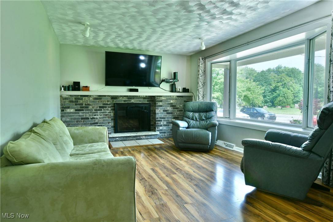 Warren, OH 44481,2847 Selkirk Bush RD SW