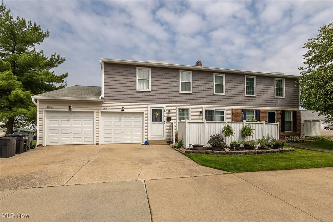 Middleburg Heights, OH 44130,20436 Williamsburg CT #303A