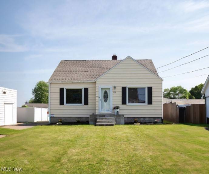 Struthers, OH 44471,208 Como ST