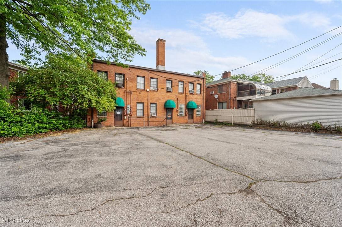 Cleveland, OH 44107,16903 Fischer RD