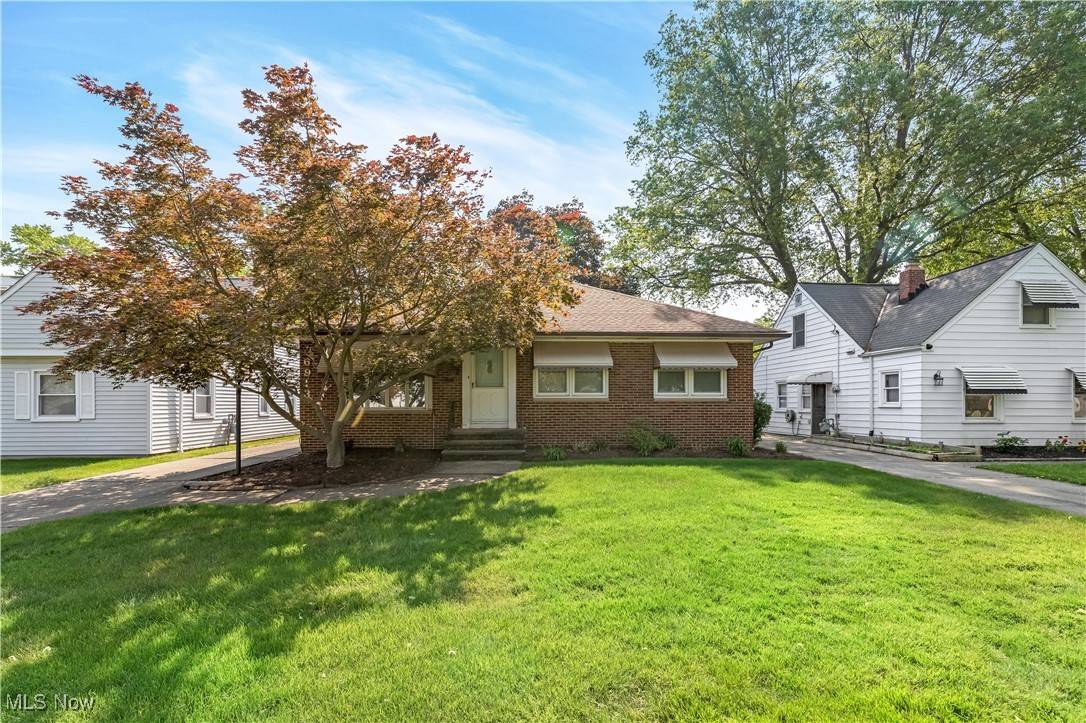 Parma, OH 44130,6913 Greenleaf AVE