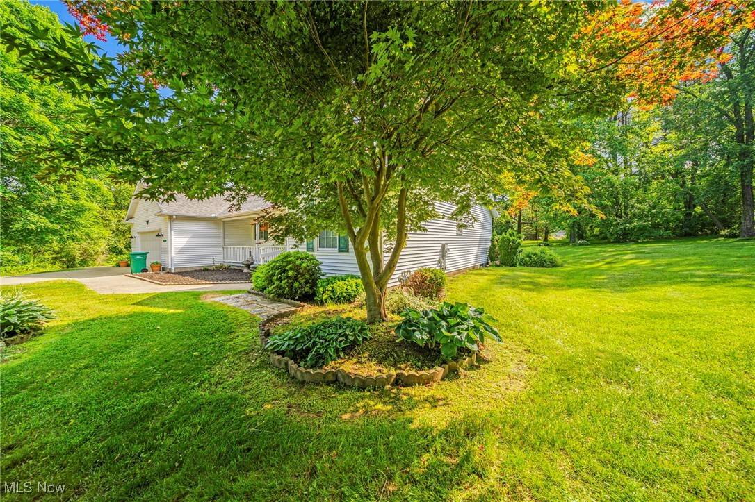 Conneaut, OH 44030,7410 Fieldstone AVE