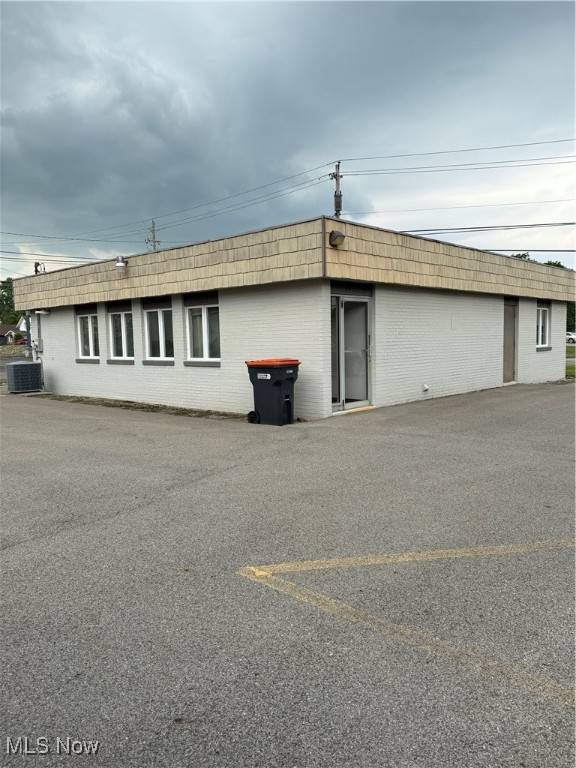 East Liverpool, OH 43920,16793 St Clair AVE