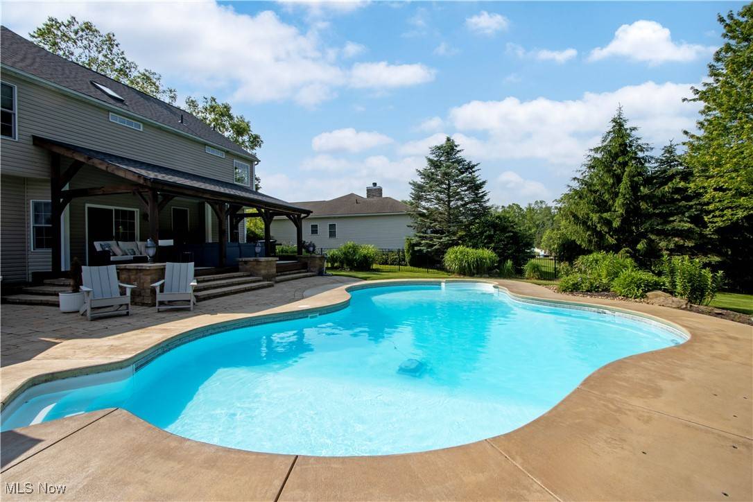 Doylestown, OH 44230,400 Meadow Ridge TRL