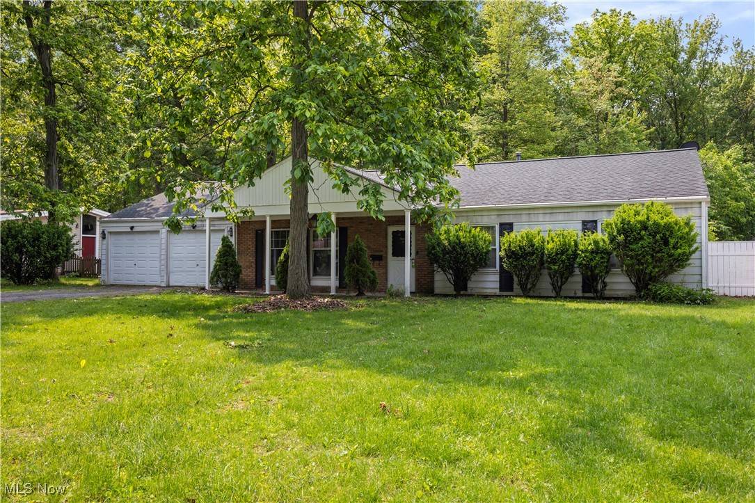 Grafton, OH 44044,42 Edgewood DR