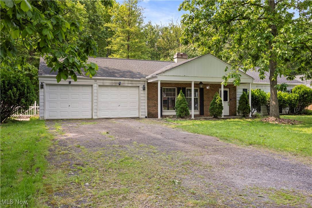 Grafton, OH 44044,42 Edgewood DR