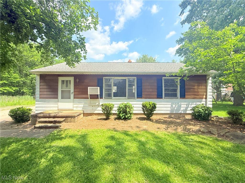 Olmsted Twp, OH 44138,27266 Bagley RD