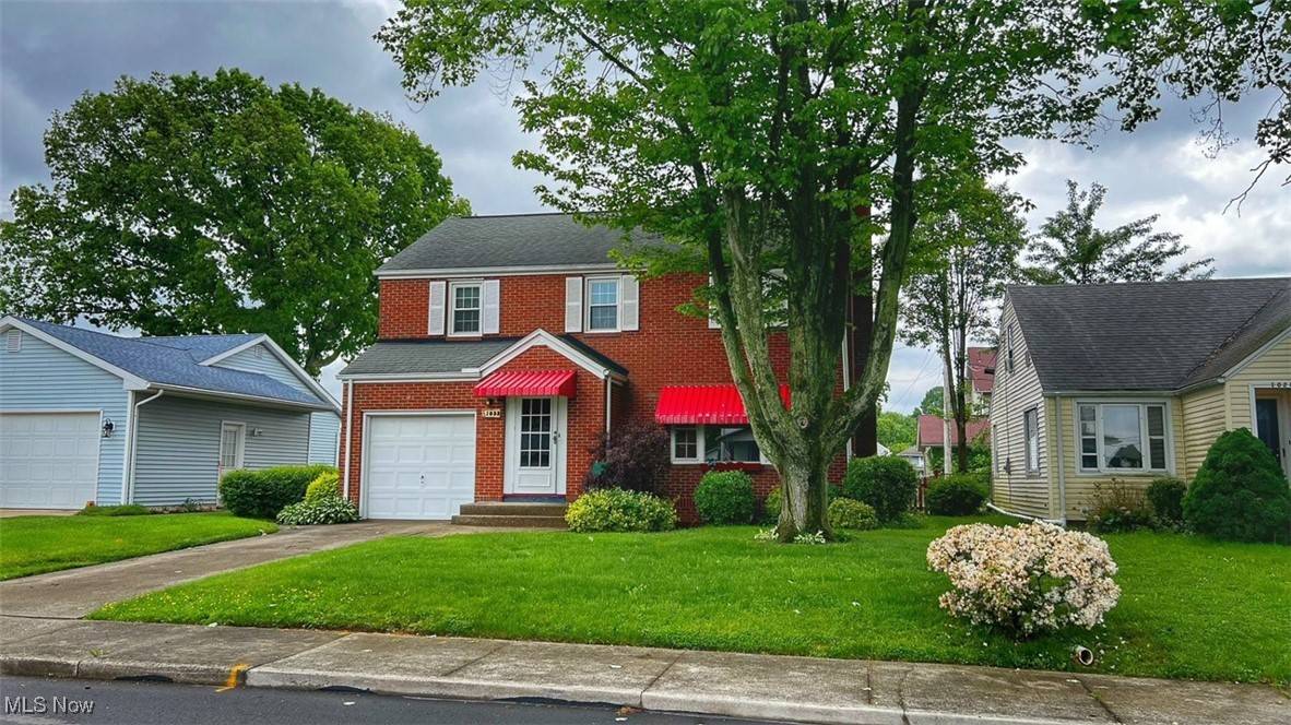 Massillon, OH 44646,1032 Roosevelt ST NE