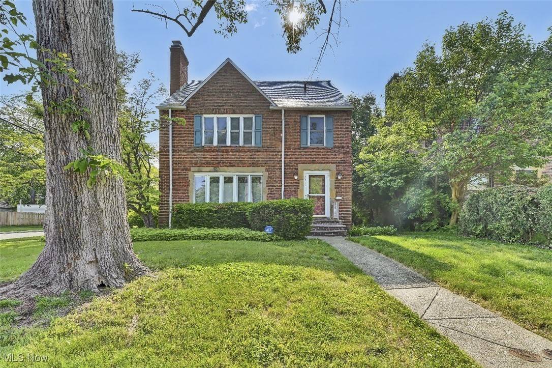 University Heights, OH 44118,2431 Channing RD