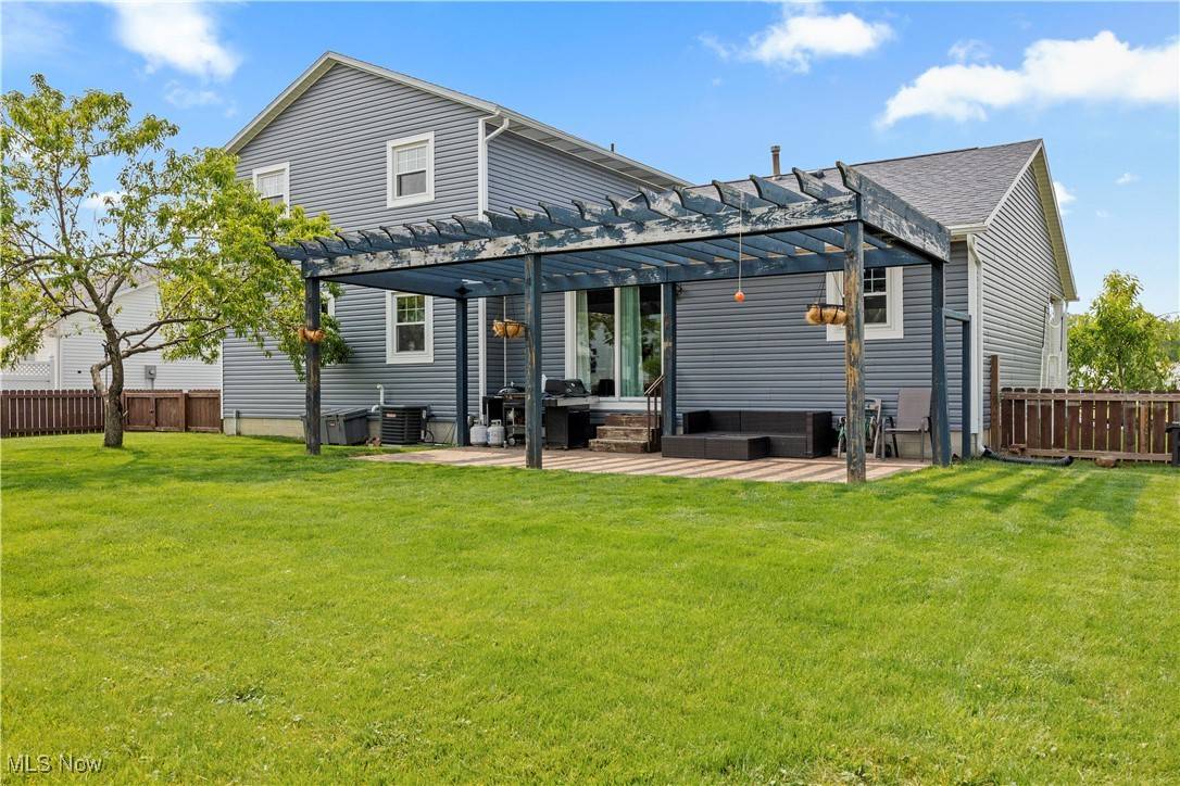 Amherst, OH 44001,435 Berry Ridge DR