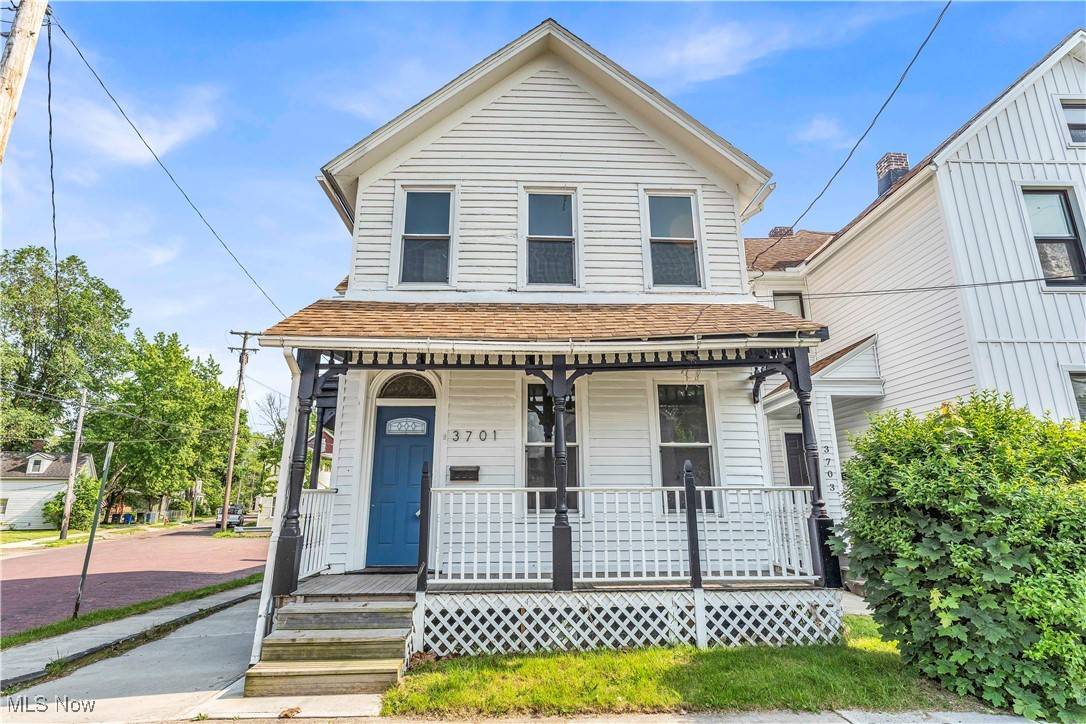 Cleveland, OH 44113,3701 Chatham AVE #1/DN