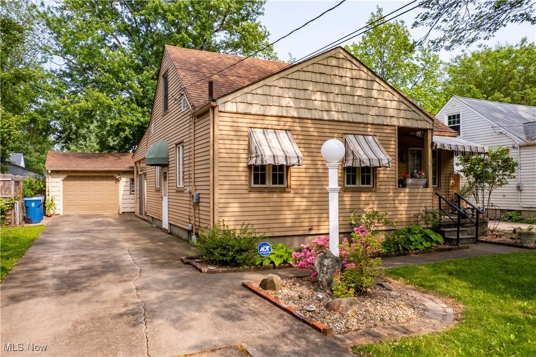 Lorain, OH 44052,1241 Cedar DR