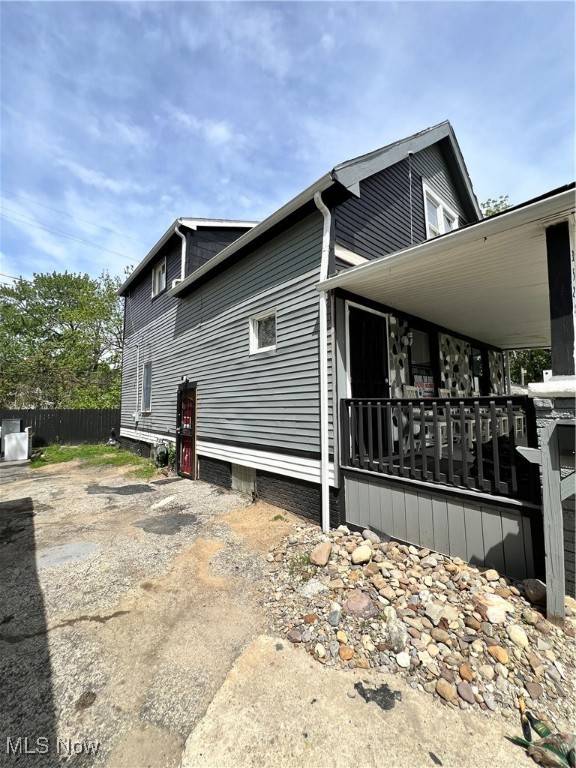 Cleveland, OH 44120,3524 E 139th ST
