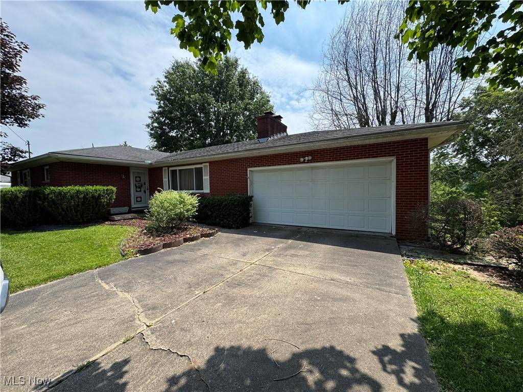 Parkersburg, WV 26105,9 James CT