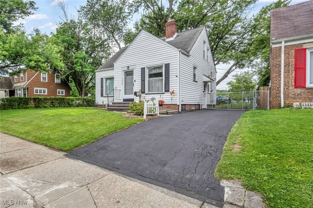 Garfield Heights, OH 44125,5020 E 117th ST