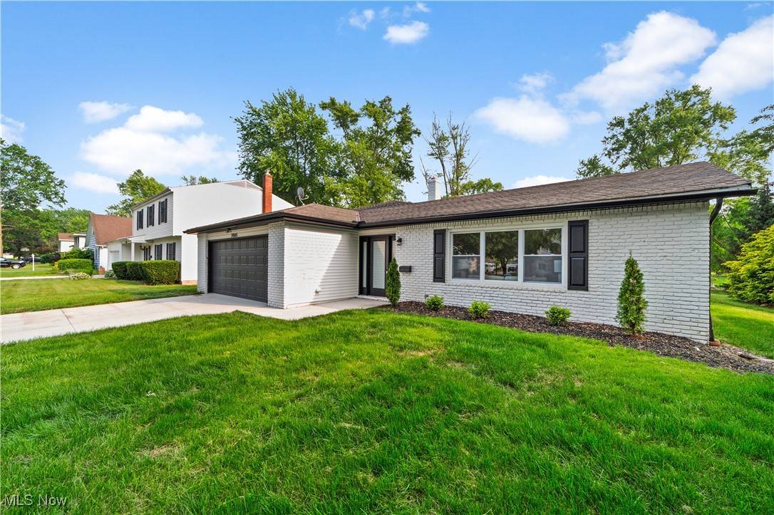 North Olmsted, OH 44070,29665 Wellington DR